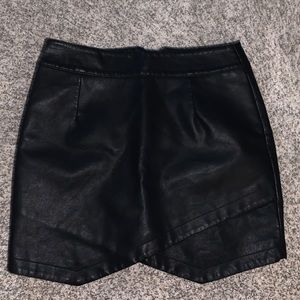 Leather skirt